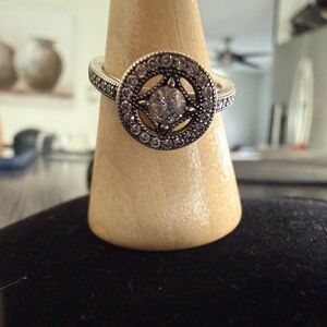 Pandora Ring